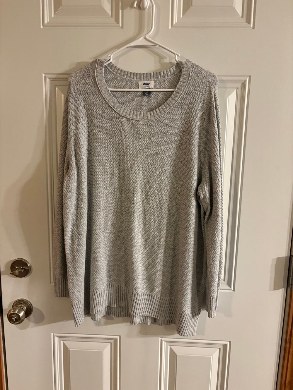 Women’s Old Navy gray knit sweater size 2XL